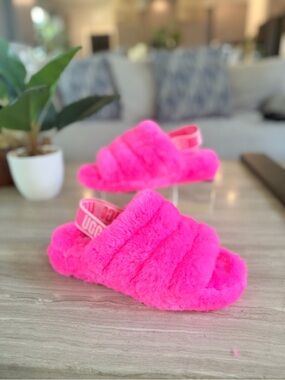 UGG Fluff Yeah Slide Sandals in Neon Pink